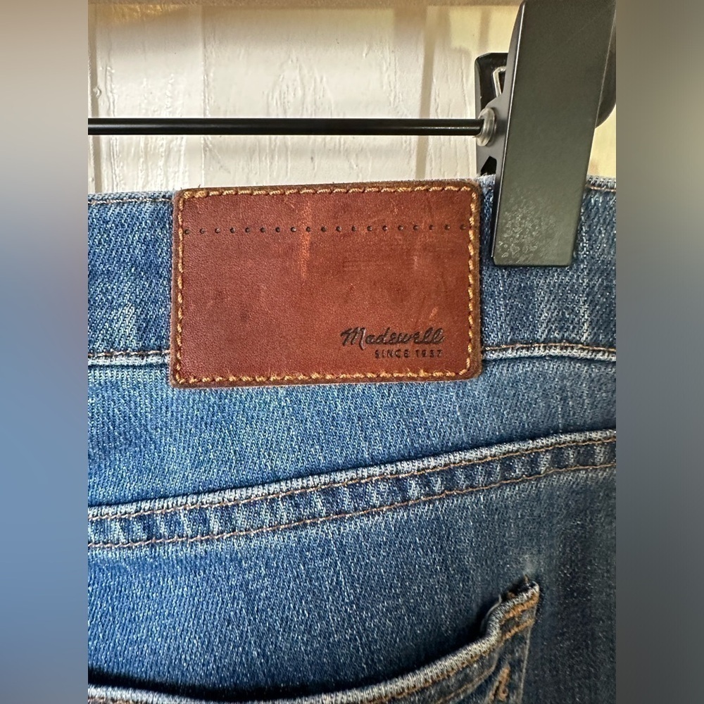 Madewell Jeans Womens 28 Patchwork Slim BoyJean Straight Leg Distressed Dark - Picture 4 of 10